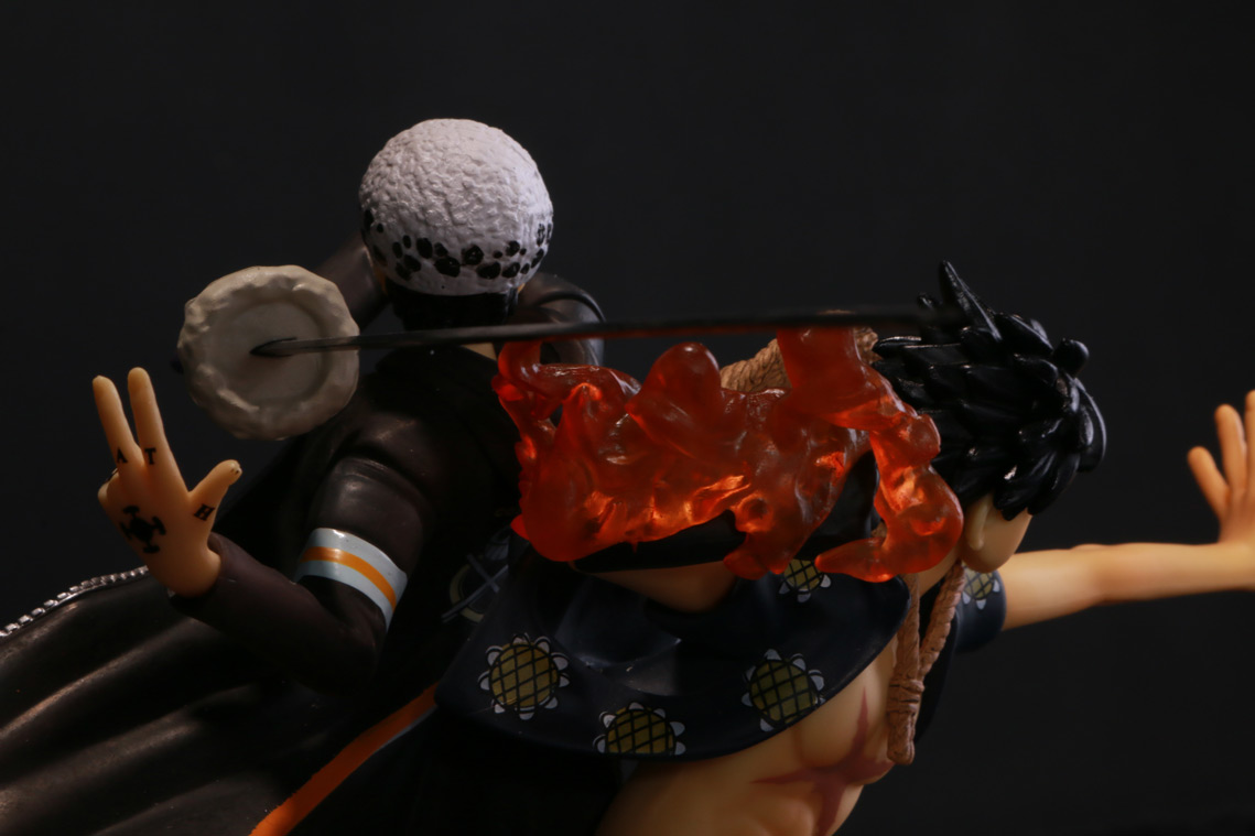 Mô Hình Luffy Và Law (One Piece)