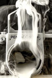 Bánh Khói: Đạo Cụ Chụp Ảnh Tạo Hiệu Ứng Sương Khói!!!