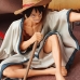 Mô Hình Figure Monkey D. Luffy Tư Thế Ngồi Cầm Ô - One Piece