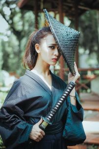 Hakama Nữ Đen (Nữ Võ Sĩ Đạo)