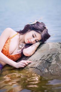 Đồ Nàng Tiên Cá Cầu Vồng