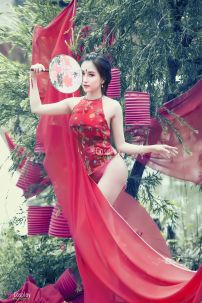 Áo Yếm Đỏ Sexy