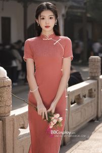 Sườn Xám Mùa Xuân Thiếu Nữ Dịu Dàng Viền Trắng Dáng Dài