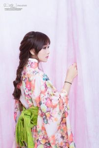 Kimono Trắng Bách Hoa Tone Hồng