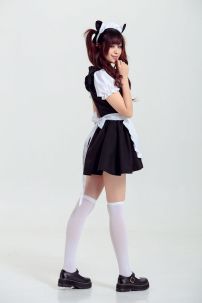 Đồ Maid Đen Trơn Đơn Giản