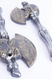 Rìu Hải Tặc - Cướp Biển