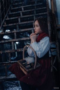 Đồ Cô Bé Bán Diêm - Váy Đỏ