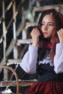 Đồ Cô Bé Bán Diêm - Váy Đỏ