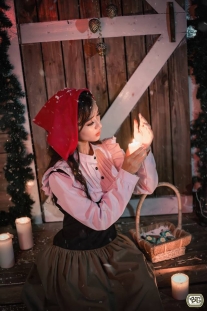 Trang Phục Cô Bé Bán Diêm  - Váy Xanh Rêu