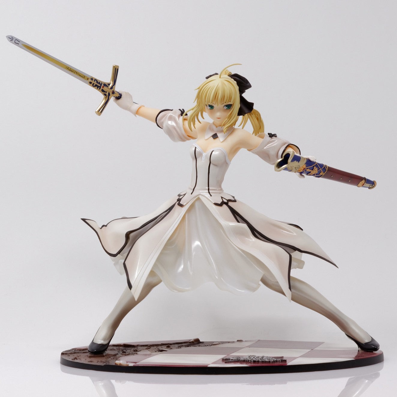 Mô Hình Saber Lily Figure Action Pose - Fate Unlimited Codes