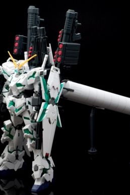 Mô Hình Gundam RX-0 FULL ARMOR UNICORN - Gundam HG 1:144