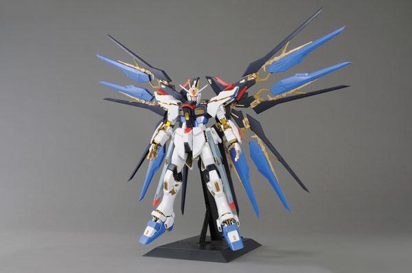 Mô Hình Gundam PG Strike Freedom Fighter - Gundam PG 1:60