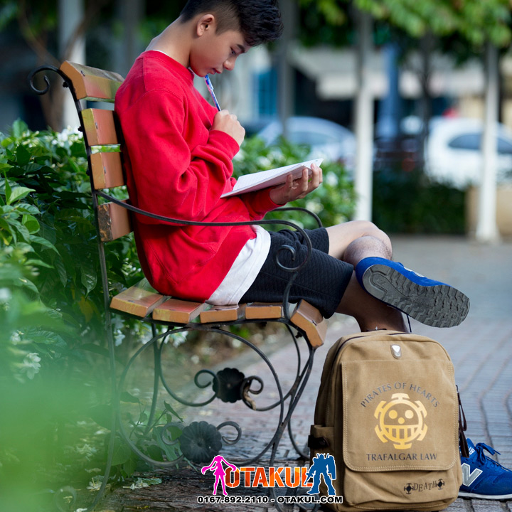 Balo Trafalgar Law Loại Lớn