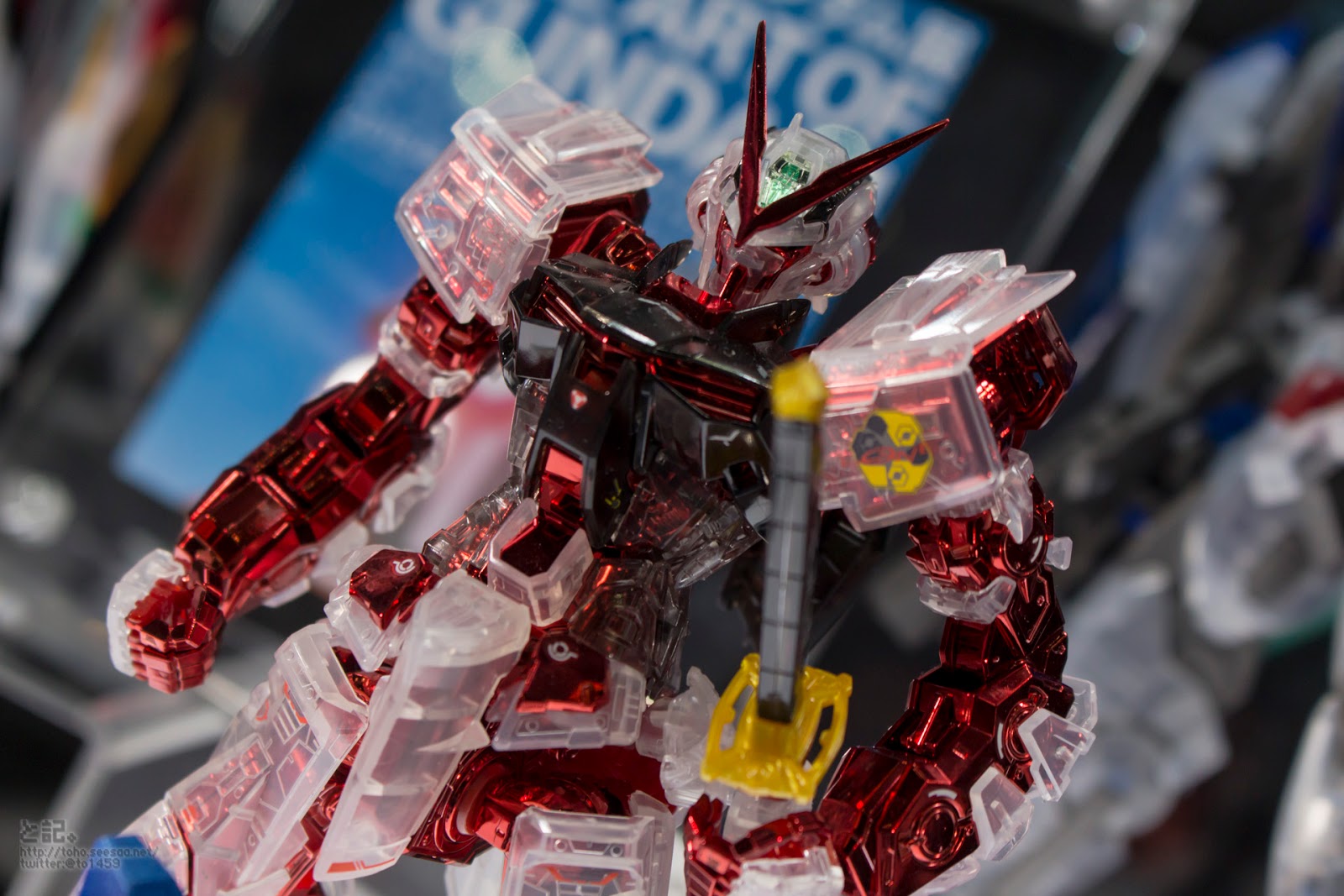 Gundam Astray Red Frame Clear Color - MG 1/100