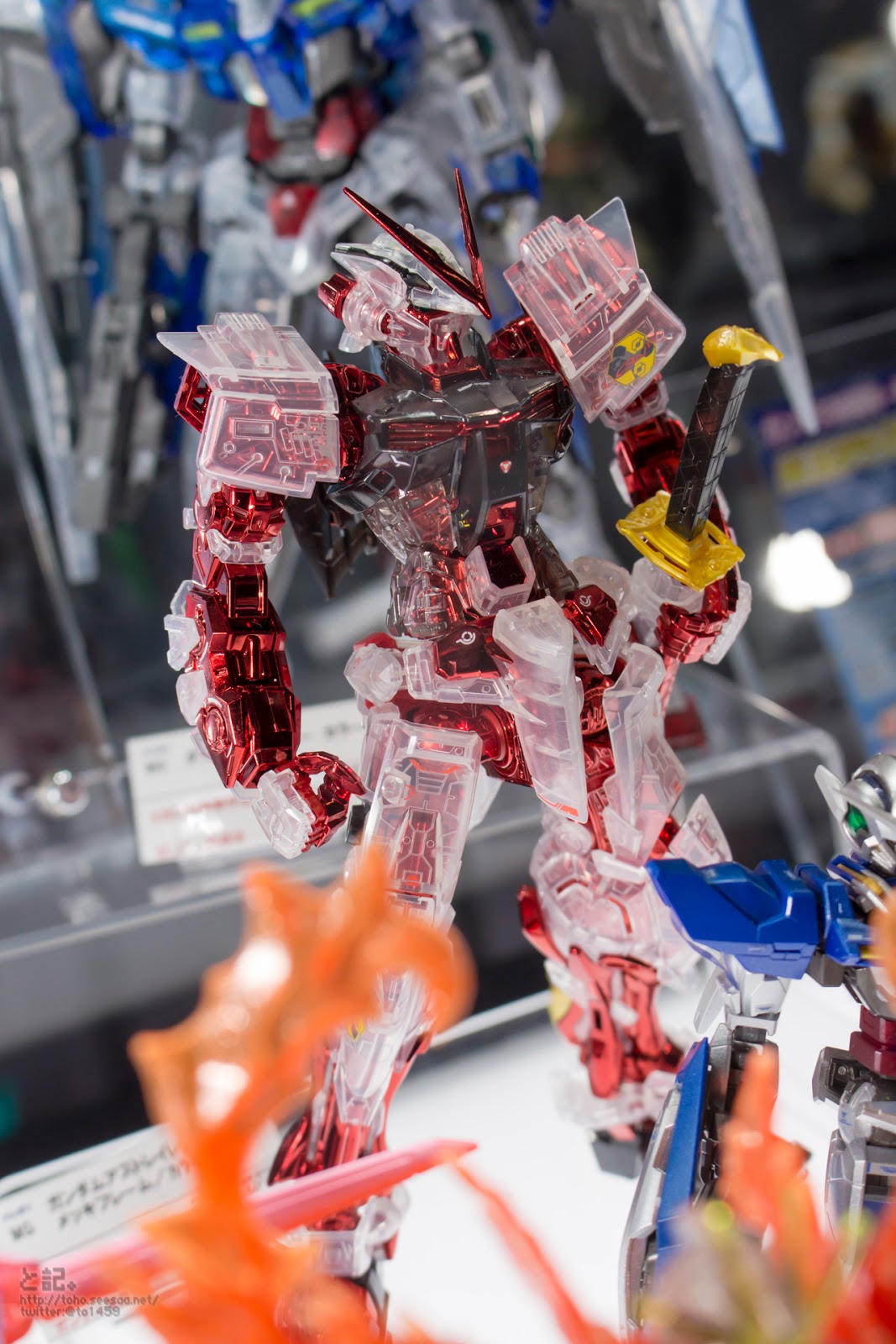 Gundam Astray Red Frame Clear Color - MG 1/100