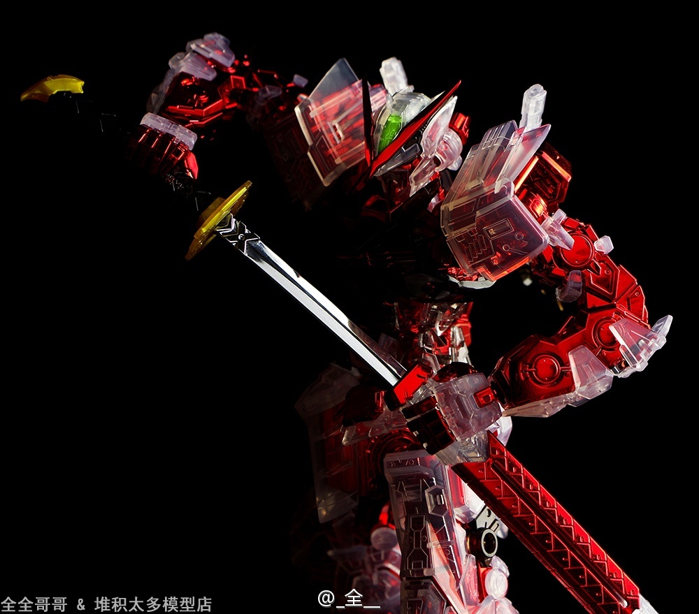 Gundam Astray Red Frame Clear Color - MG 1/100