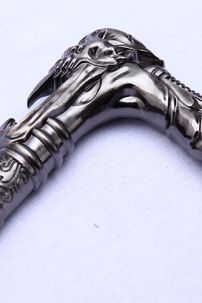 Gậy Quý Tộc Đầu Lâu Có Móng