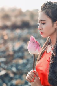 Bộ Yếm Chụp Hồ Sen