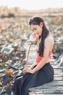 Bộ Yếm Chụp Hồ Sen