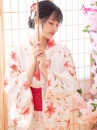 Yukata Trắng Hoa Ly Đỏ