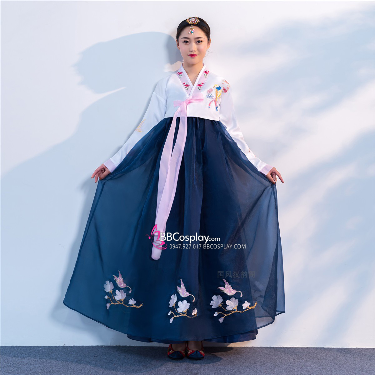Hanbok Hàn Quốc Voan Thêu Phụng Áo Trắng Váy Xanh Đậm