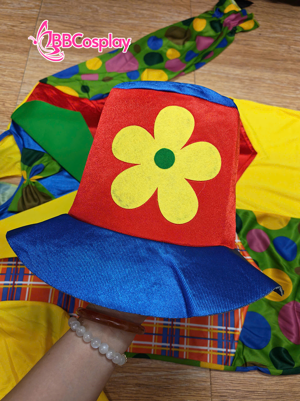 Trang Phục Chú Hề Áo Liền Quần Hoạ Tiết Nhiều Màu Mặc Vest Kèm Nón