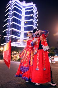 Bộ Hỉ Phục Nam Nữ (Trang Phục Cưới Trung Hoa Hiện Đại)