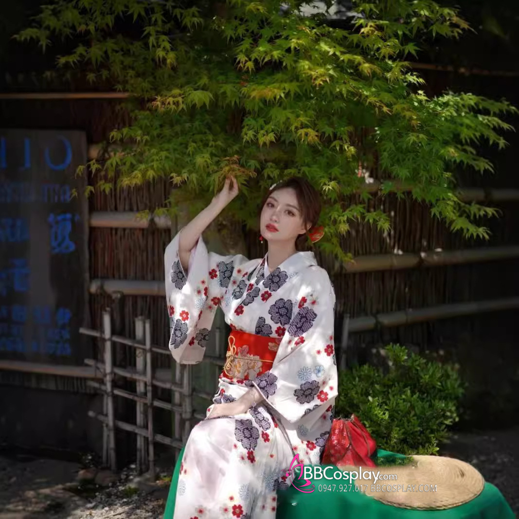 Yukata Trắng Hoa Đen