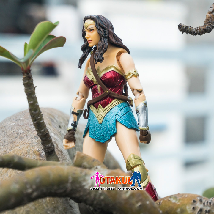 Mô Hình Figma Wonder Woman