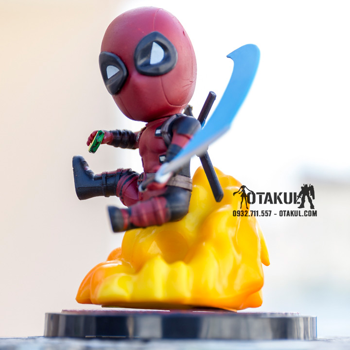 Mô Hình Figure Deadpool Vung Kiếm