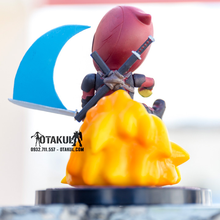 Mô Hình Figure Deadpool Vung Kiếm