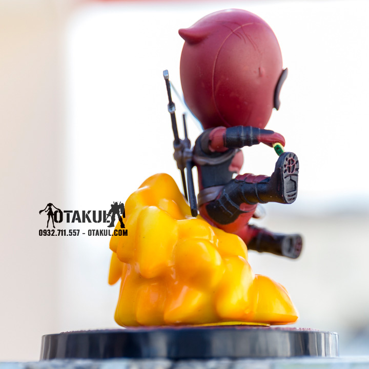 Mô Hình Figure Deadpool Vung Kiếm