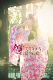 Kimono Bướm Hồng Nền Trắng