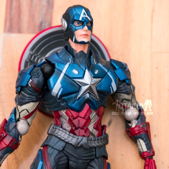 Tại sao trong vũ trụ điện ảnh của Marvel khiên của Captain America lại  được làm từ Vibranium thay vì Adamantium giống như trong truyện 