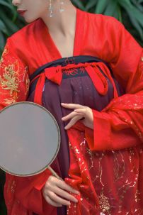 Hán Phục Bỉ Ngạn Vương Chiết Ngực (Không Khoác)