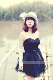 Đầm Dự Tiệc Dáng Váy Cúp Ngực Màu Đen