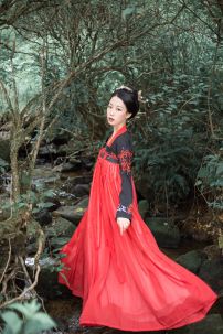 Hán Phục Mạn Châu Sa Hoa - Thêu