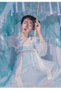 Thuê Hán Phục Yên Vân Vũ