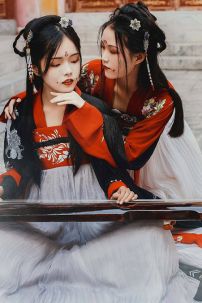 Hán Phục Song Hoa Khúc