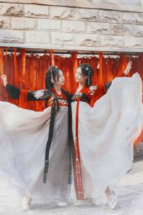 Hán Phục Song Hoa Khúc