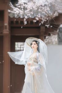 Đồ Hằng Nga Vinh Cơ Tuyết