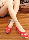 Giày Đỏ Thêu Hoa Hồng - Hài Hán Phục Thêu