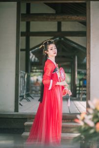 Thuê Hán Phục Hồng Vũ