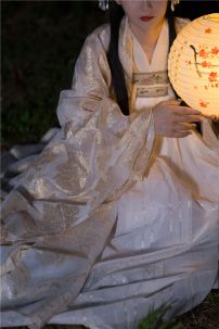 Đồ Hằng Nga Vinh Cơ