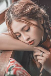 Sườn Xám Gấm Đỏ Trung Thu