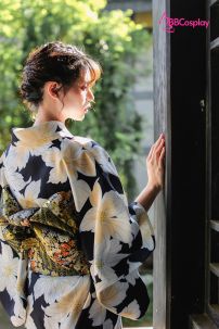 Yukata Đen Hoa Trắng
