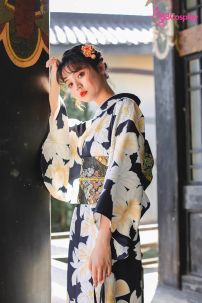 Yukata Đen Hoa Trắng