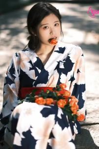 Yukata Đen Hoa Trắng