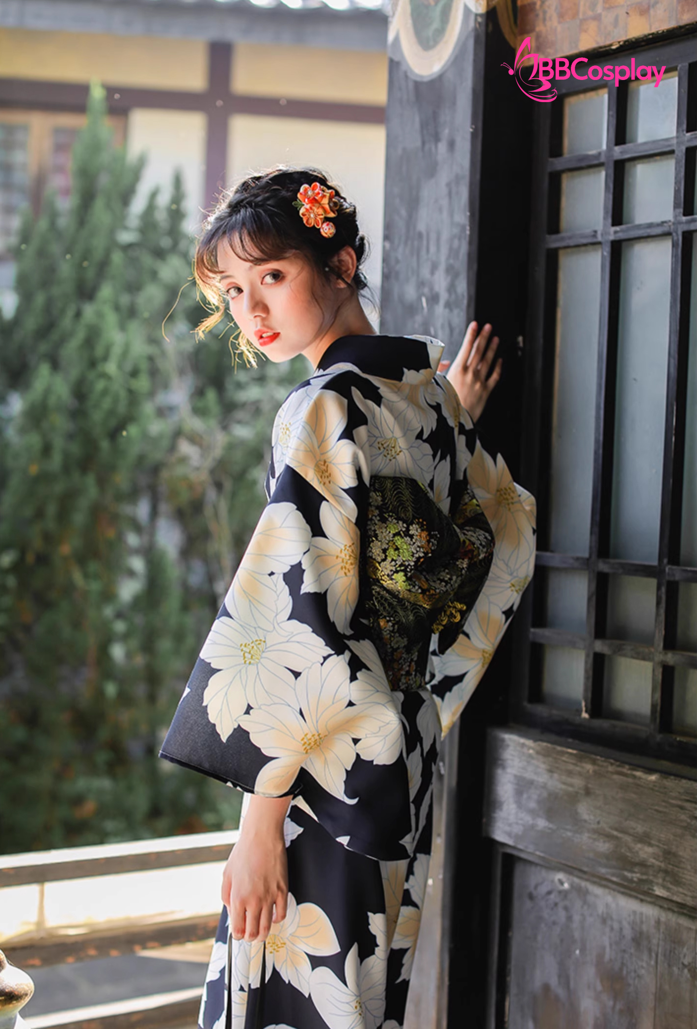 Yukata Đen Hoa Trắng