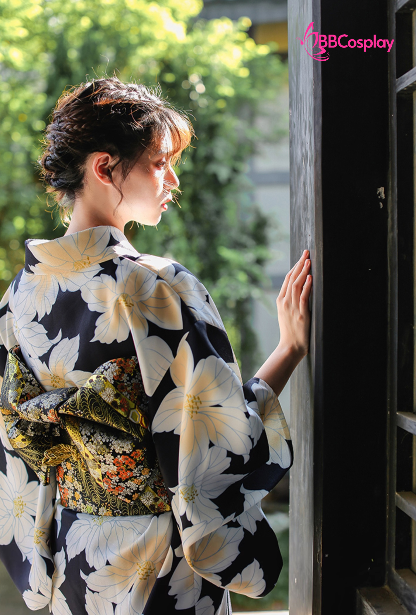 Yukata Đen Hoa Trắng